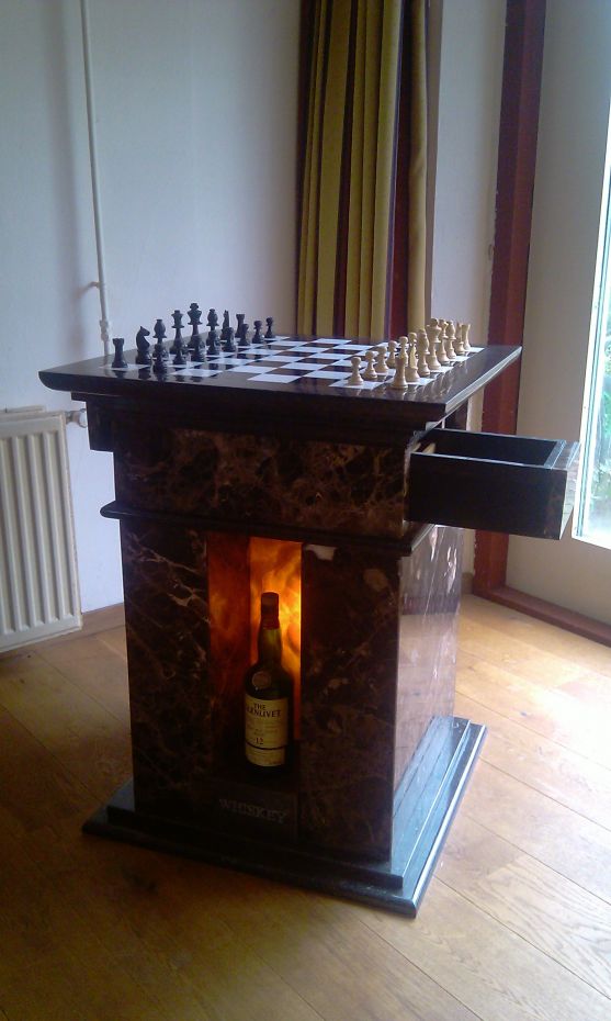 Chess Whisky table 