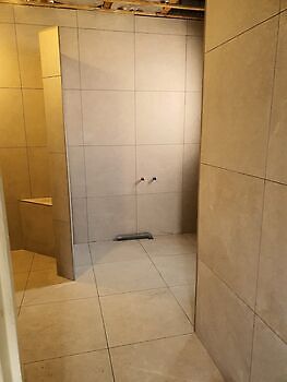 Badkamer Pekela Qubestone - Jipsinghuizen